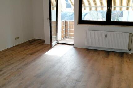 Wohnung Offenbach am Main Hafen - 3 Zimmer, 84 m&sup2;, 880&euro; | Angebot:26700029