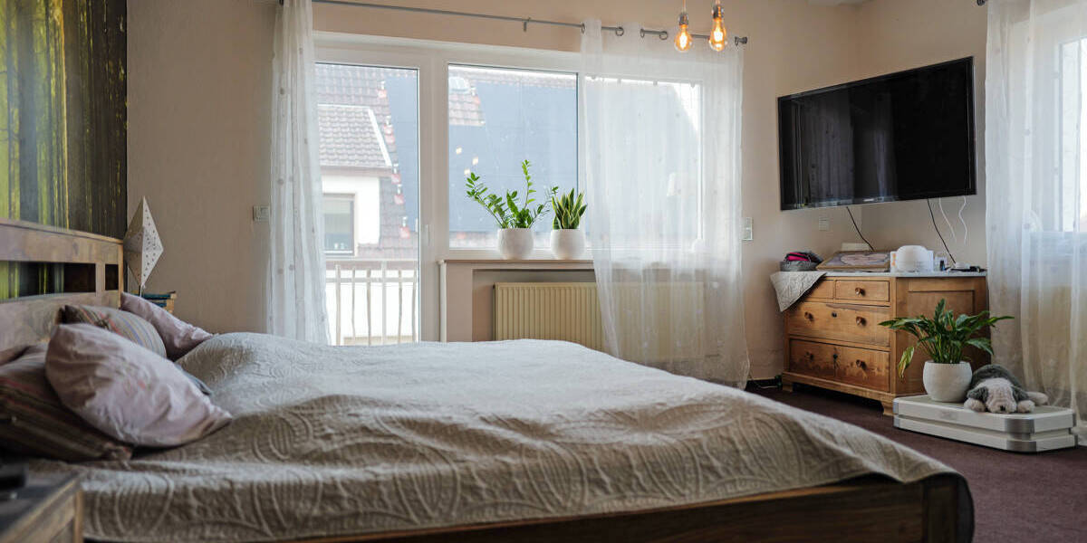 Einfamilienhaus Niederneisen - 9 Zimmer, 255 m&sup2;, 2.250&euro; | Angebot:26712884