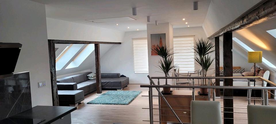 2.5 Zimmer DG Atelierwohung 2 zimmer