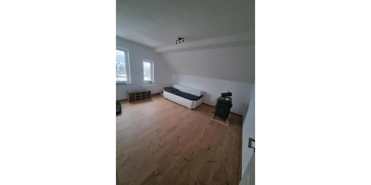 Etagenwohnung Friedrichroda - 4 Zimmer, 100 m&sup2;, 800&euro; | Angebot:24427910