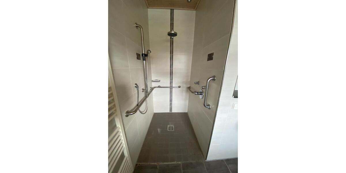 Erdgeschoßwohnung Löhne - 4 Zimmer, 145 m&sup2;, 1.190&euro; | Angebot:23691971