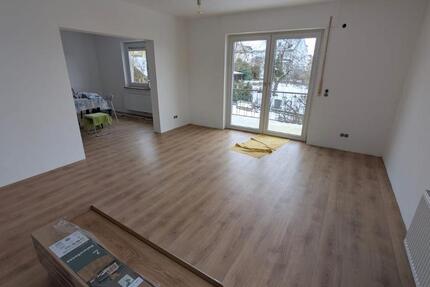 Erstbezug nach Renovierung: Helle 3,5-Zimmer-Wohnung mit Balkon 3 zimmer