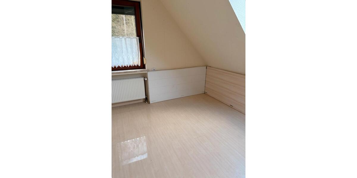 Dachgeschoßwohnung Loxstedt - 2 Zimmer, 44 m&sup2;, 750&euro; | Angebot:26040383