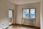 2-Zimmer-Wohnung mit Balkon in Stadtlage zimmer