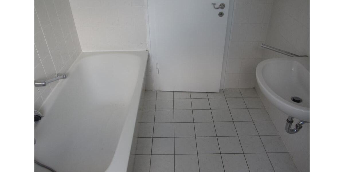 Etagenwohnung Holzminden - 1 Zimmer, 51 m&sup2;, 310&euro; | Angebot:24548553