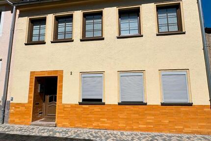 Haus Zschopau - 4 Zimmer, 80 m&sup2;, 1.000&euro; | Angebot:26477946