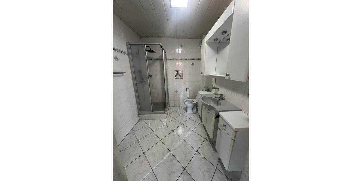 Etagenwohnung Friedberg (Hessen) - 4 Zimmer, 120 m&sup2;, 1.250&euro; | Angebot:26550219