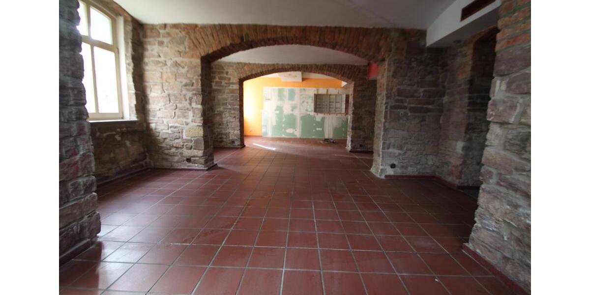 Gewerbeobjekt Bad Pyrmont - 1.100&euro; | Angebot:16715250