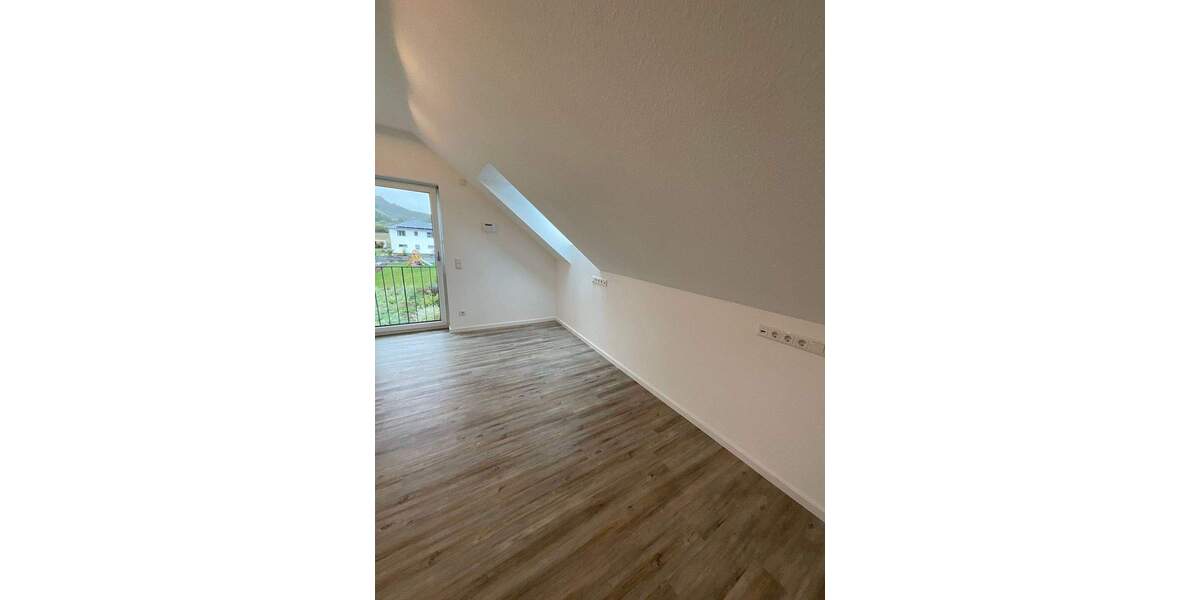 Etagenwohnung Großenlüder - 2 Zimmer, 66 m&sup2;, 750&euro; | Angebot:26156481