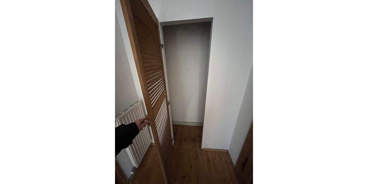 Etagenwohnung Naumburg Siedlungsviertel - 4 Zimmer, 96 m&sup2;, 610&euro; | Angebot:24974687