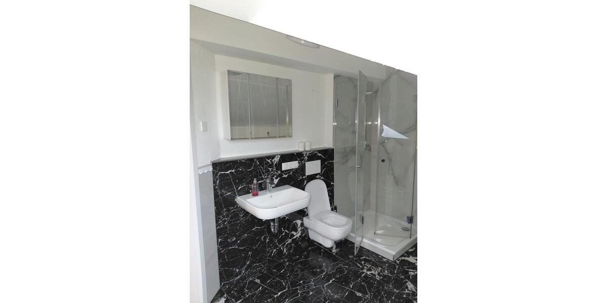 Dachgeschoßwohnung Mainburg - 4 Zimmer, 100 m&sup2;, 1.490&euro; | Angebot:24852106