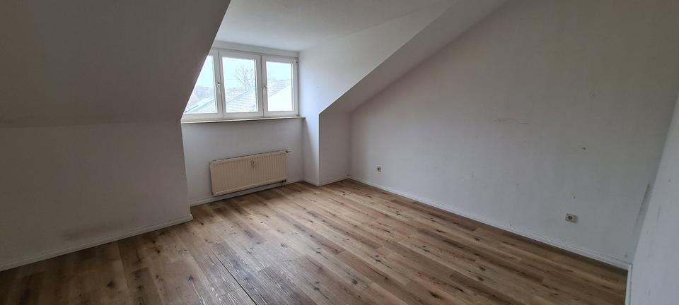 Dachgeschoßwohnung Strausberg - 2 Zimmer, 65 m&sup2;, 780&euro; | Angebot:26687898