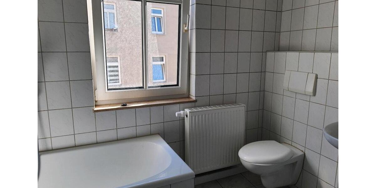 Etagenwohnung Weida - 1 Zimmer, 62 m&sup2;, 300&euro; | Angebot:26286391