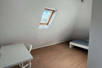 WG-Zimmer in Stuttgart 600 € 16 m² zimmer
