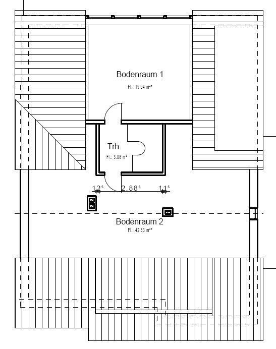 Große renovierte OG Wohnung in zentraler Lage