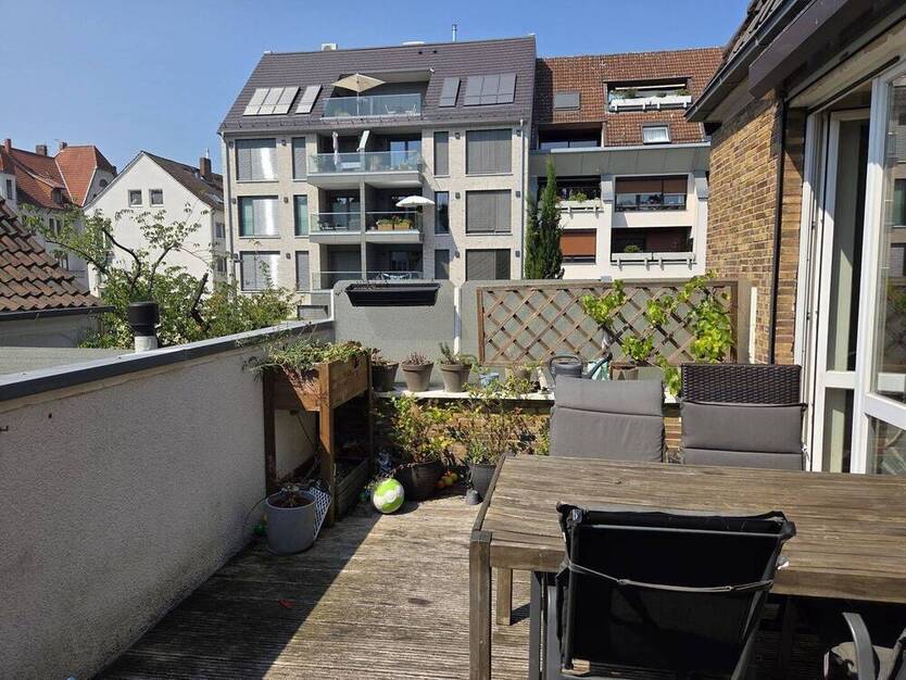 Attraktive großzügige 2-Zimmer-Wohnung in der List vis-á-vis der Eilenriede!!