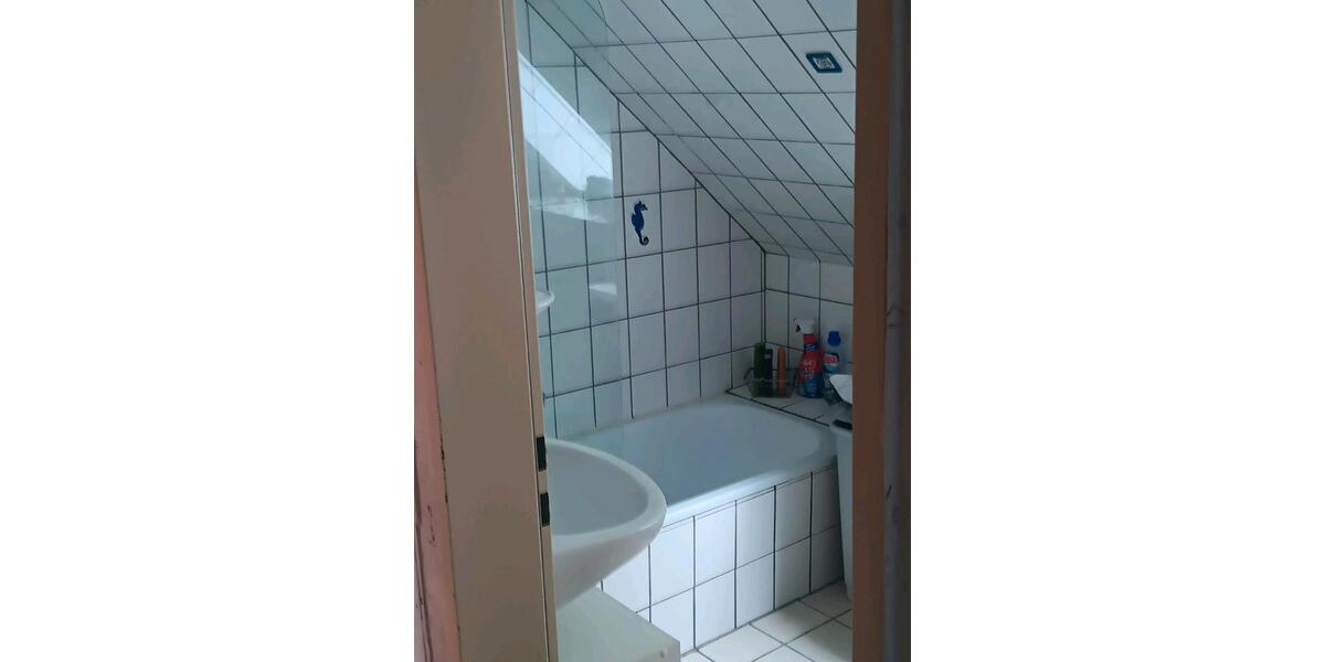 Dachgeschoßwohnung Upgant-Schott Schott - 3.5 Zimmer, 90 m&sup2;, 550&euro; | Angebot:26592125