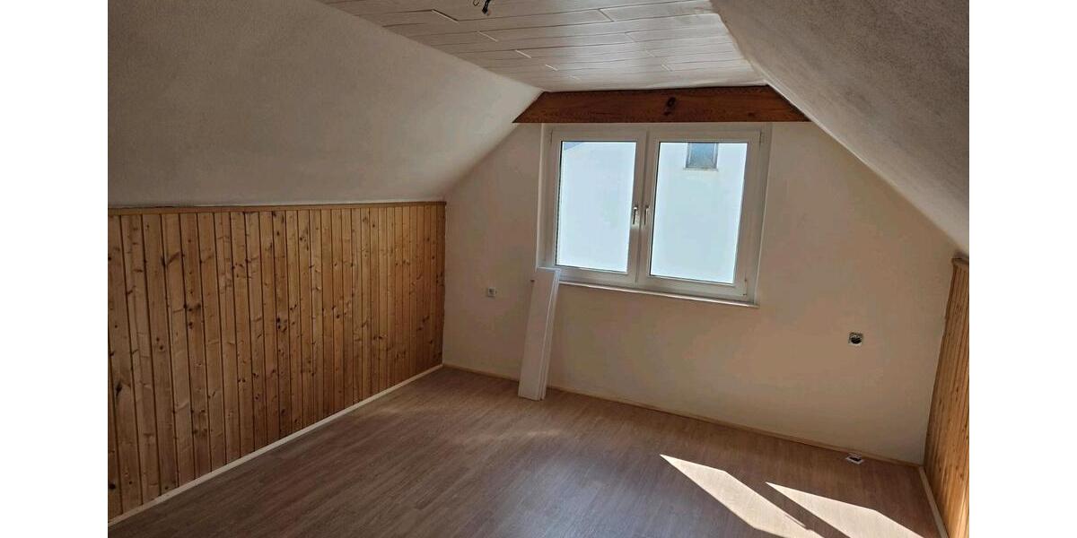 Einfamilienhaus Gräfenhainichen - 4 Zimmer, 100 m&sup2;, 1.000&euro; | Angebot:26705719