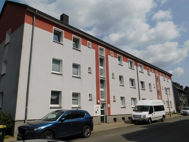 Hinsel: Bezugsfertige 1,5-Raum-Wohnung mit großem Balkon zimmer
