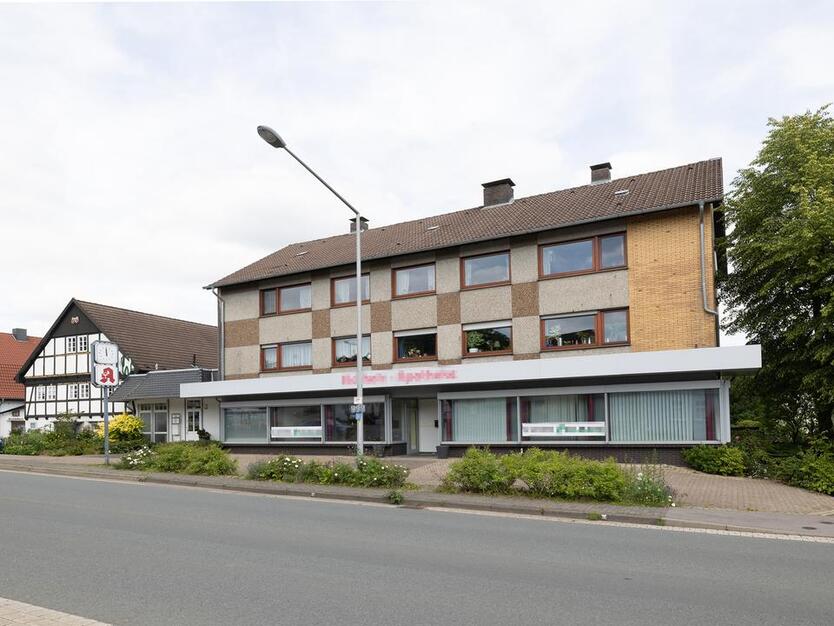 Markante Gewerbefläche mit unübersehbarem Auftritt in Detmold zu vermieten