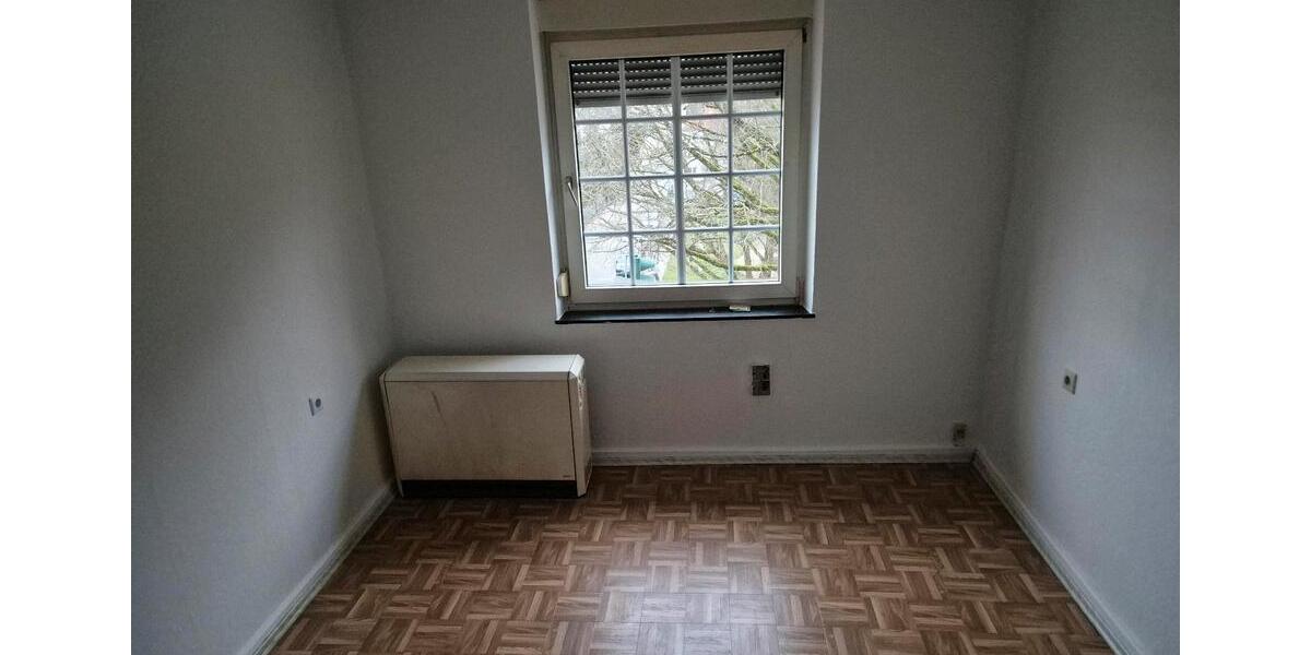 Etagenwohnung Pirmasens Niedersimten - 2 Zimmer, 50 m&sup2;, 300&euro; | Angebot:25105773