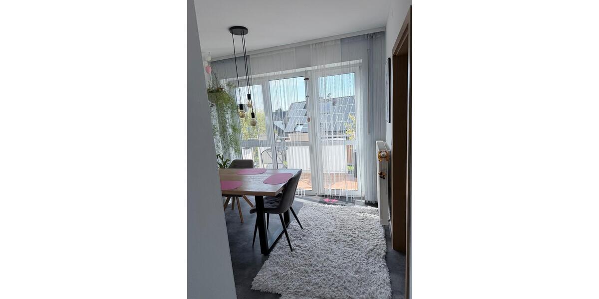 Dachgeschoßwohnung Weißdorf - 2 Zimmer, 75 m&sup2;, 550&euro; | Angebot:26296528