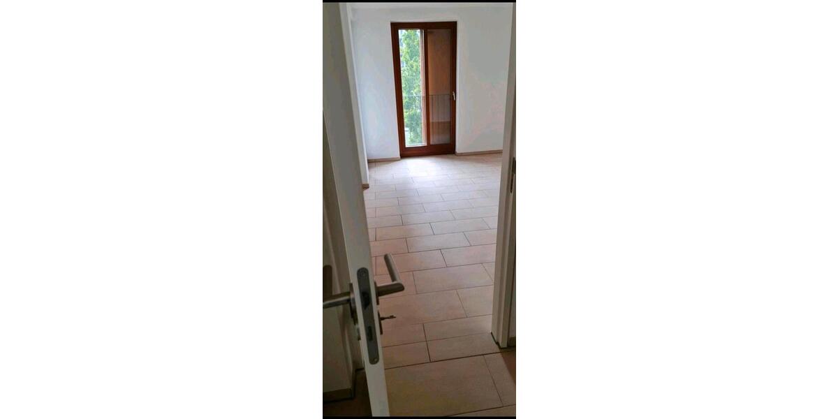 Etagenwohnung Frankfurt am Main Gutleutviertel - 4 Zimmer, 138 m&sup2;, 3.000&euro; | Angebot:26676025