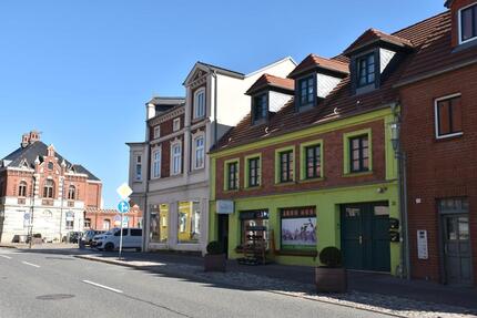 Attraktive Gewerbefläche - ideal als Café, Praxis oder Handel zimmer