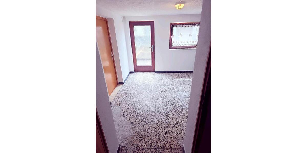 Erdgeschoßwohnung Ronshausen - 2 Zimmer, 42 m&sup2;, 550&euro; | Angebot:26484170