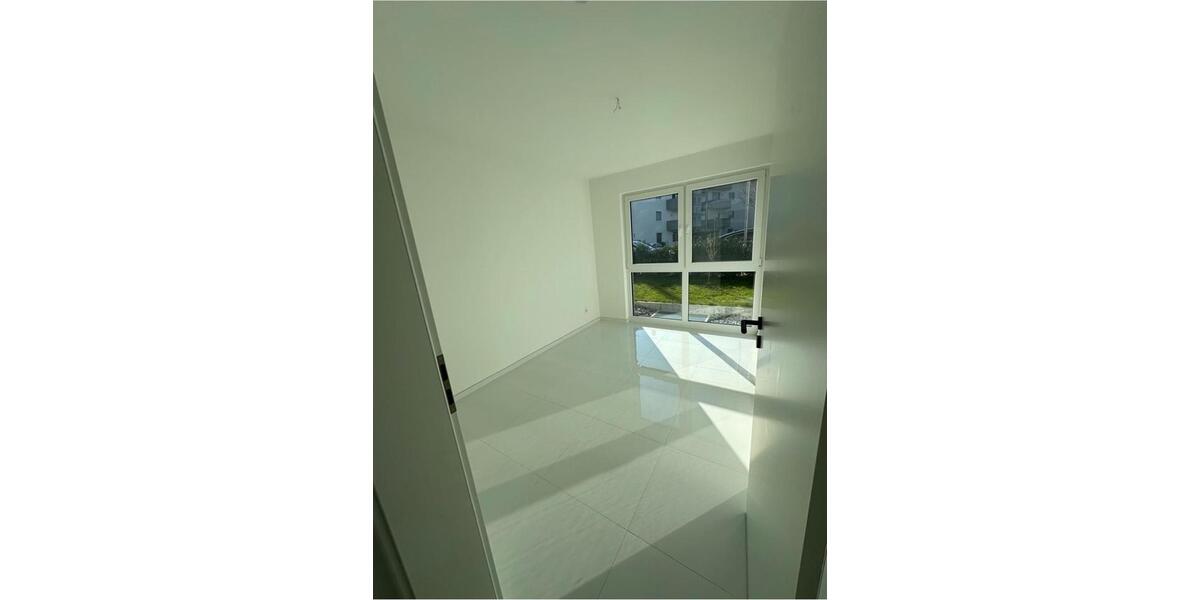 Erdgeschoßwohnung Bönnigheim - 3 Zimmer, 90 m&sup2;, 1.500&euro; | Angebot:25851441