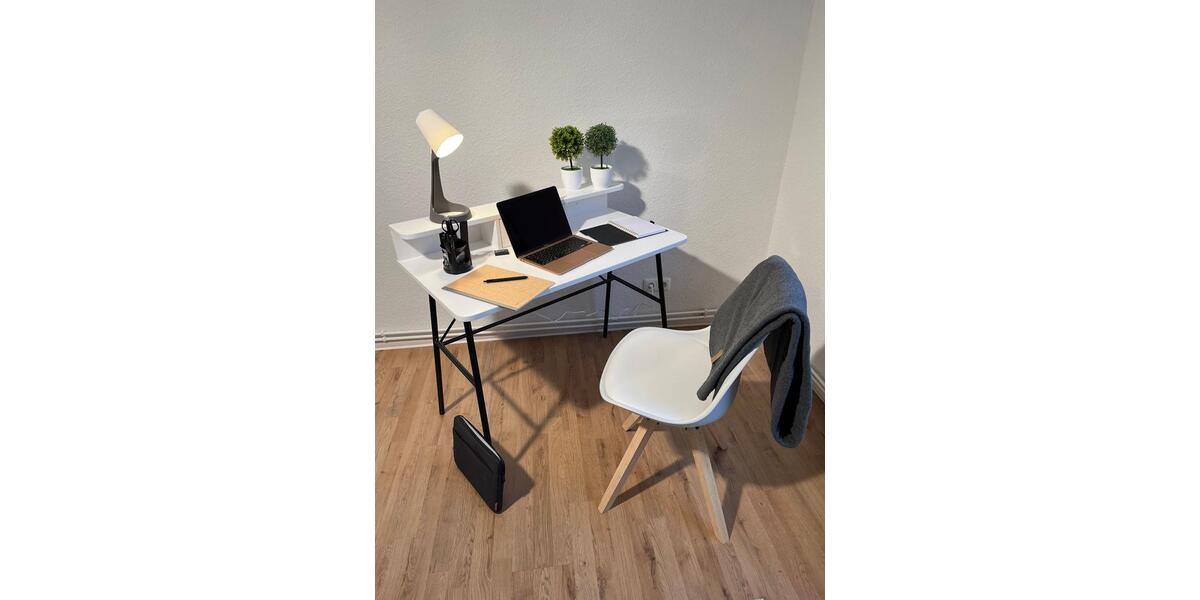 FL Gemütliches möbliertes WG-Zimmer in 3er WG zu vermieten - 15 q 1 zimmer