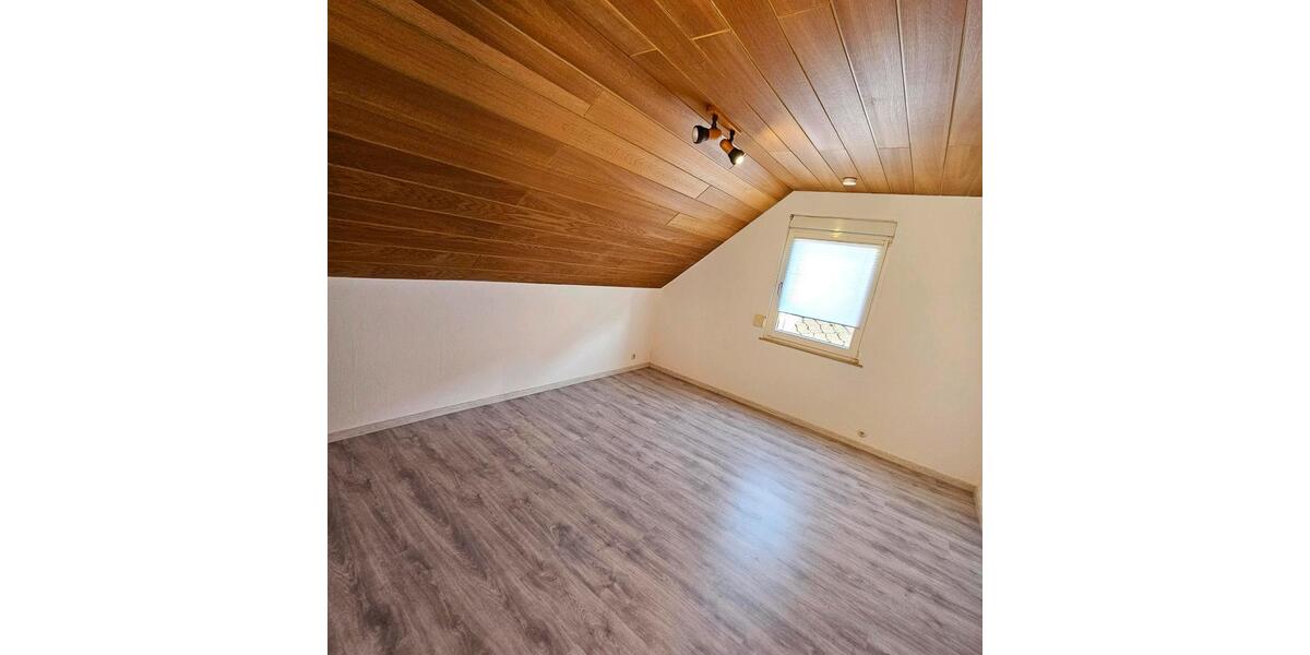 Etagenwohnung Koblenz Arenberg-Immendorf - 5 Zimmer, 93 m&sup2;, 1.100&euro; | Angebot:26351580