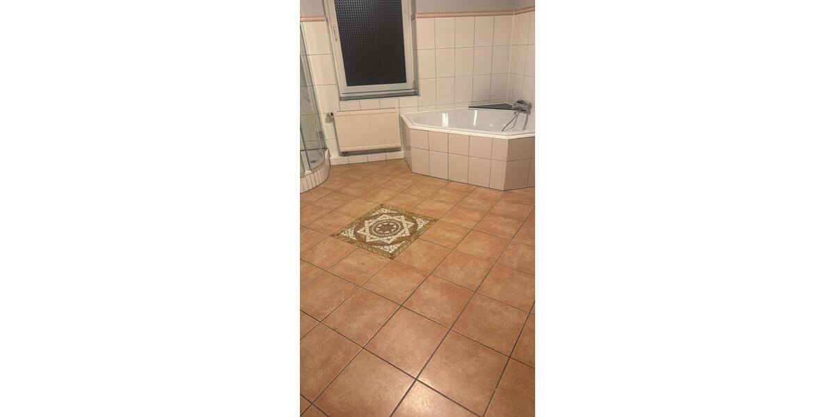 Wohnen auf Zeit Bad Salzuflen - 4 Zimmer, 100 m&sup2;, 25&euro; | Angebot:26289075
