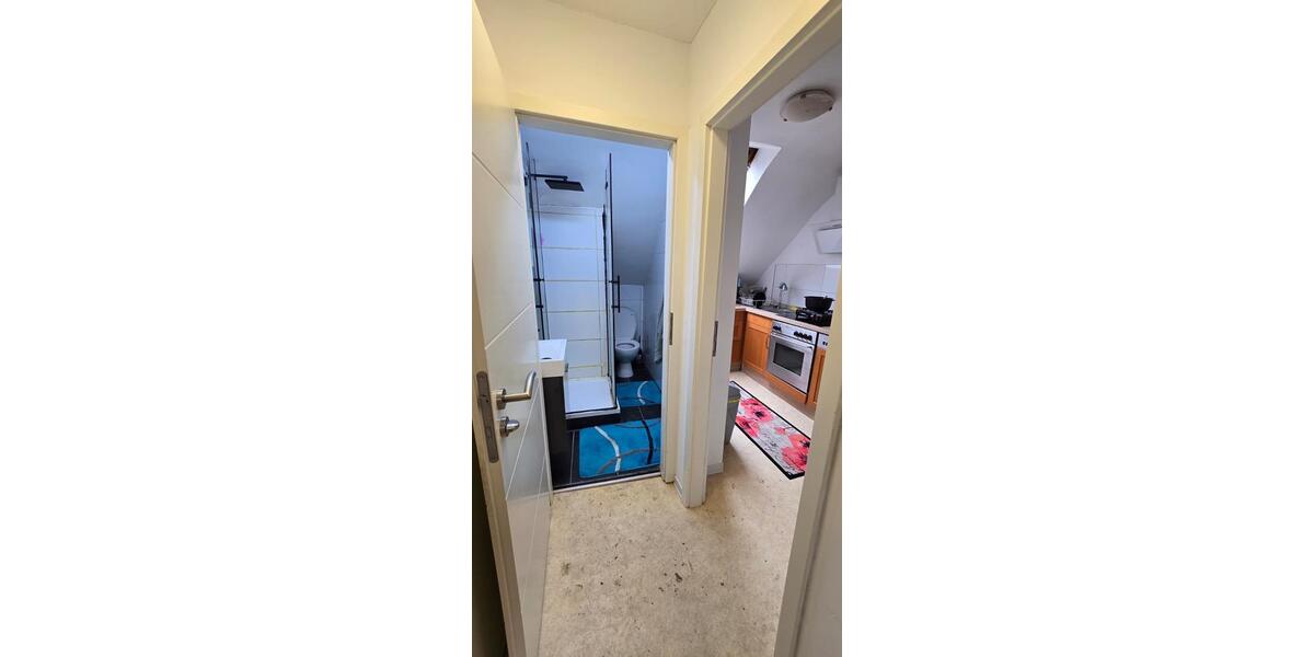 Etagenwohnung Saarbrücken West - 1 Zimmer, 35 m&sup2;, 415&euro; | Angebot:26222013