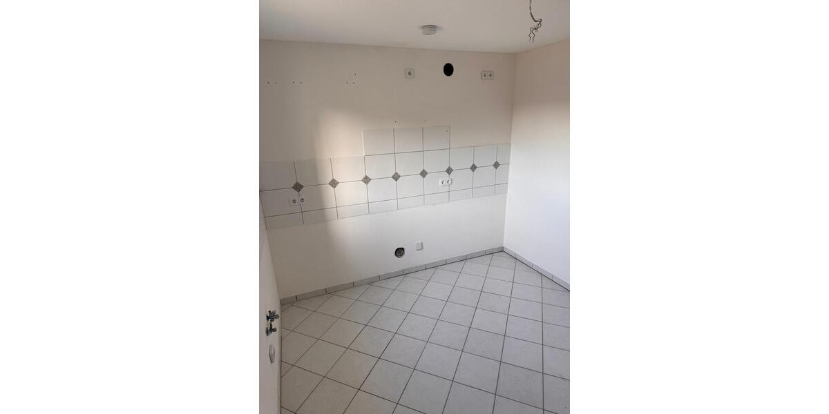 Erdgeschoßwohnung Tauberbischofsheim - 3 Zimmer, 85 m&sup2;, 1.230&euro; | Angebot:26155611