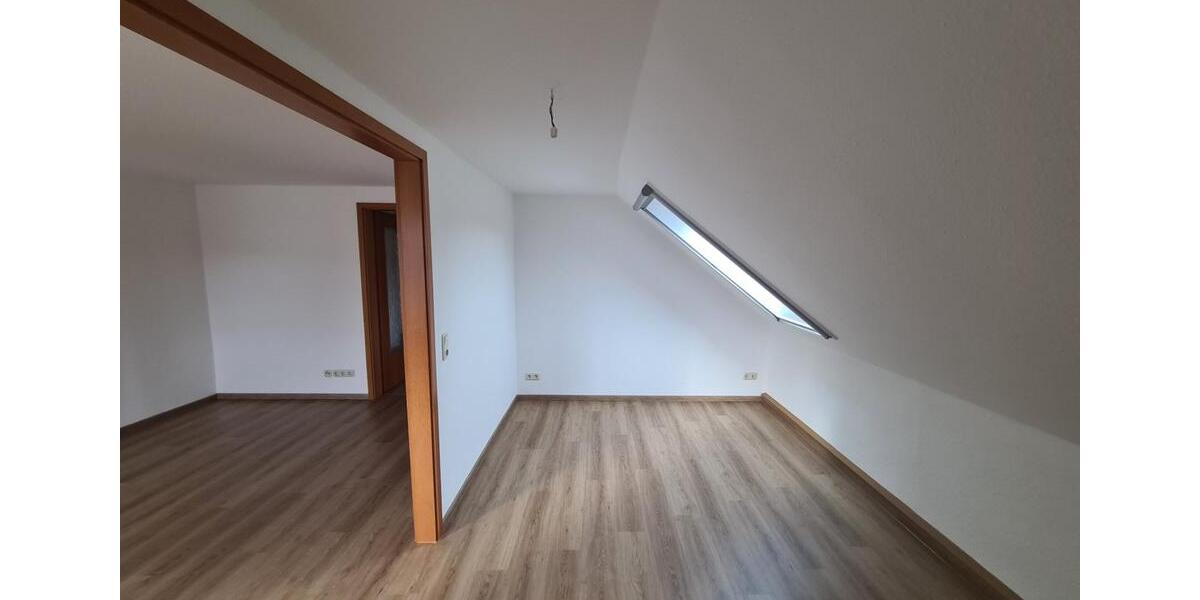Dachgeschoßwohnung Oberschöna - 2 Zimmer, 50 m&sup2;, 267&euro; | Angebot:24745161