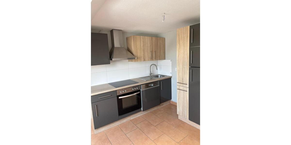 Dachgeschoßwohnung Ortenberg - 3 Zimmer, 97 m&sup2;, 880&euro; | Angebot:26420253