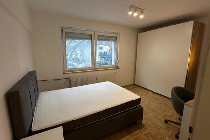 Möbliertes, bezugsfertiges WG-Zimmer mit Reinigungsservice 3 zimmer