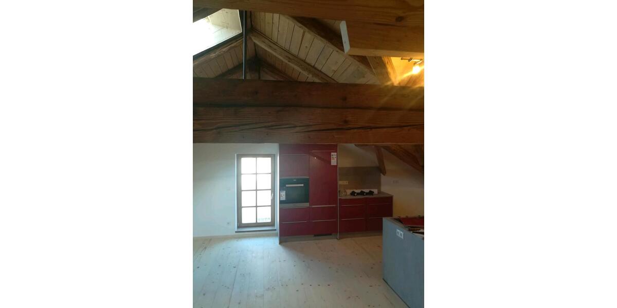 Dachgeschoßwohnung Hutthurm - 1 Zimmer, 82 m&sup2;, 650&euro; | Angebot:24848515