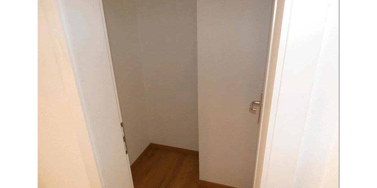 1-Raum Wohnung mit Terasse & Einbauküche - Zentrum Schleiz 1 zimmer