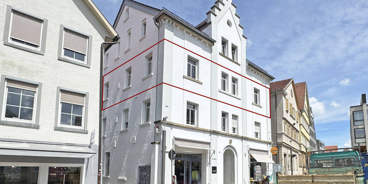 Etagenwohnung Reutlingen Innenstadt - 4 Zimmer, 121 m&sup2;, 1.090&euro; | Angebot:26725618