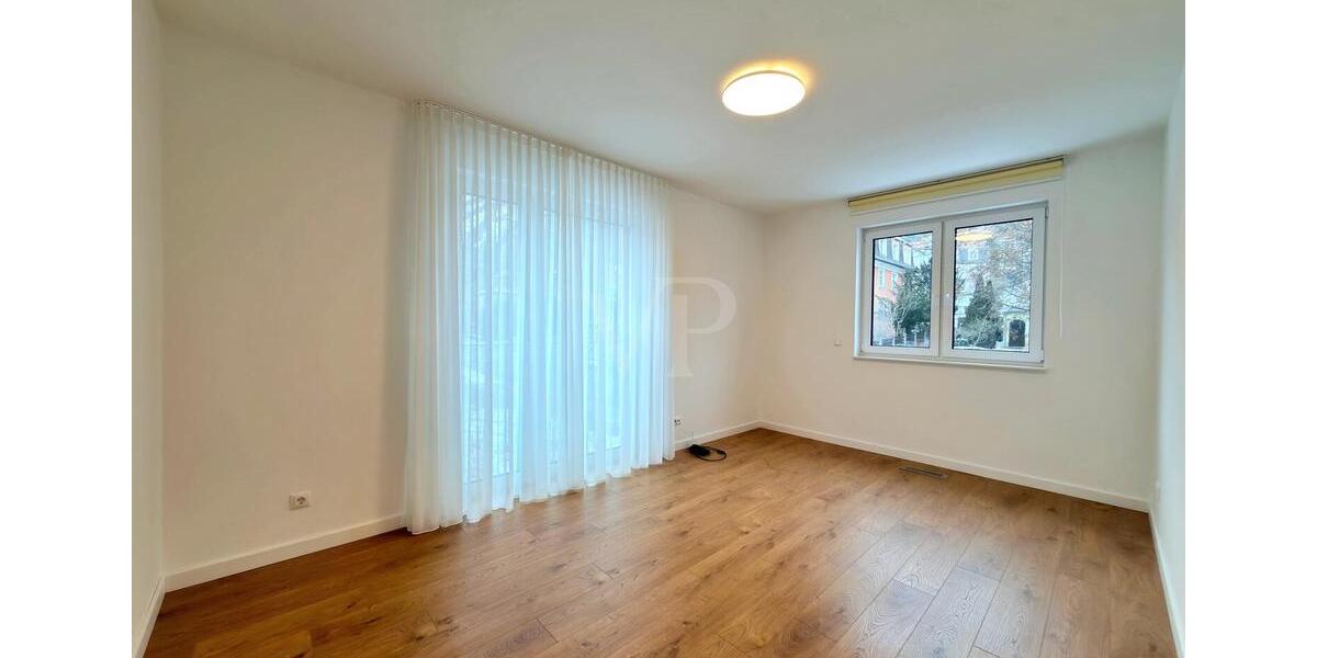 Etagenwohnung Jena - 4 Zimmer, 133 m&sup2;, 1.890&euro; | Angebot:24814711