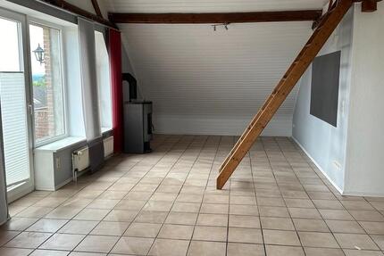 Helle 3-Zimmerwohnung mit Kamin, Badewanne & Balkon 3 zimmer