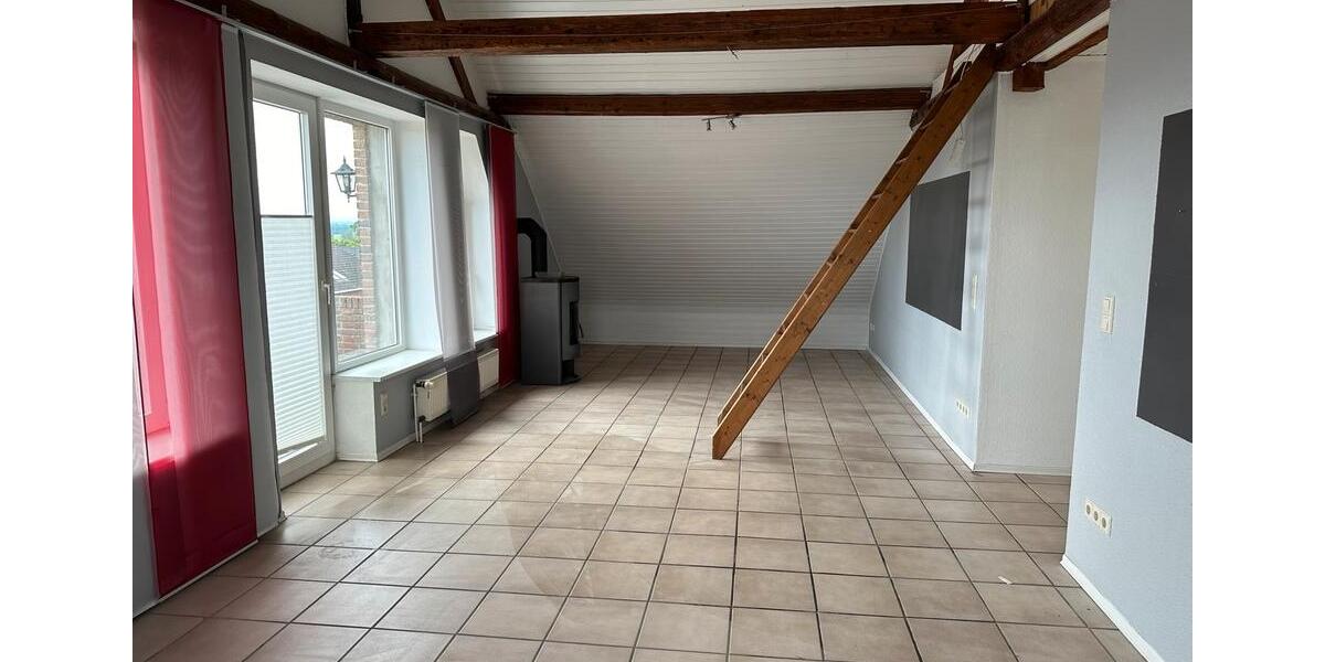 Helle 3-Zimmerwohnung mit Kamin, Badewanne & Balkon 3 zimmer