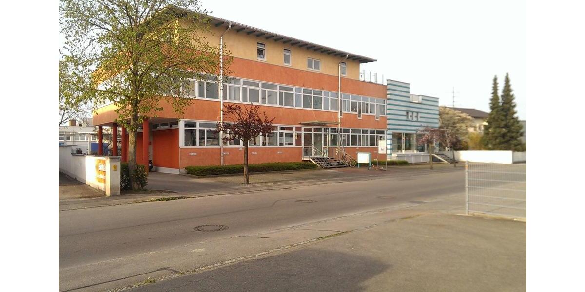 Hochparterre Königsbrunn - 3 Zimmer, 80 m&sup2;, 1.100&euro; | Angebot:24940873