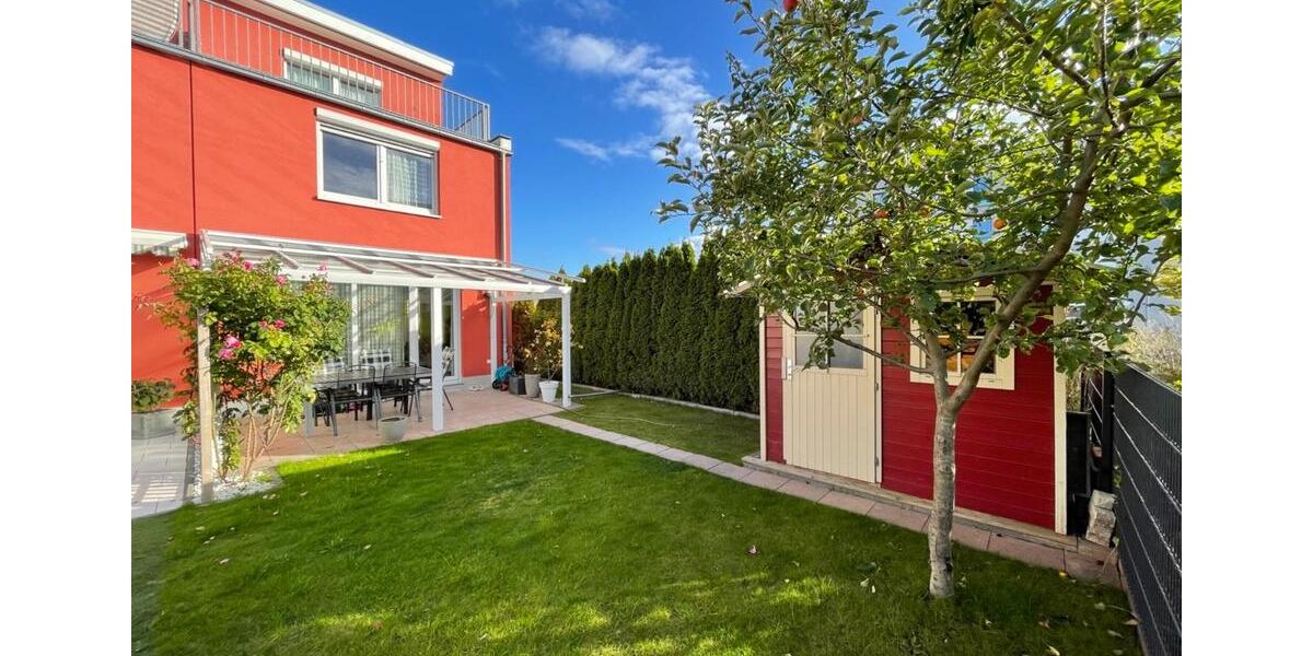 Reihenhaus Berlin Spandau - 5 Zimmer, 142 m&sup2;, 2.600&euro; | Angebot:25832956