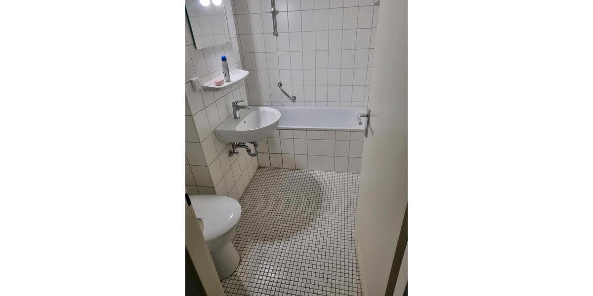 Etagenwohnung Wuppertal - 2 Zimmer, 65 m&sup2;, 755&euro; | Angebot:26462849