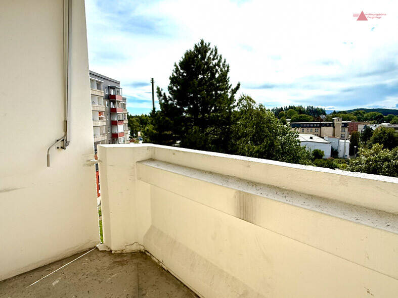 Balkonwohnung - 3-Raum - Geyer - ruhige, zentrumsnahe Lage am Waldrand! 3 zimmer