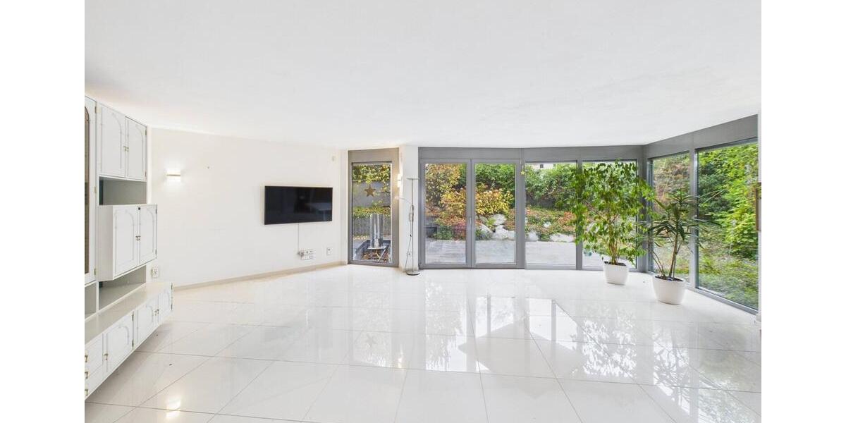 Erdgeschoßwohnung Mainz Ebersheim - 3 Zimmer, 153 m&sup2;, 2.265&euro; | Angebot:25886792