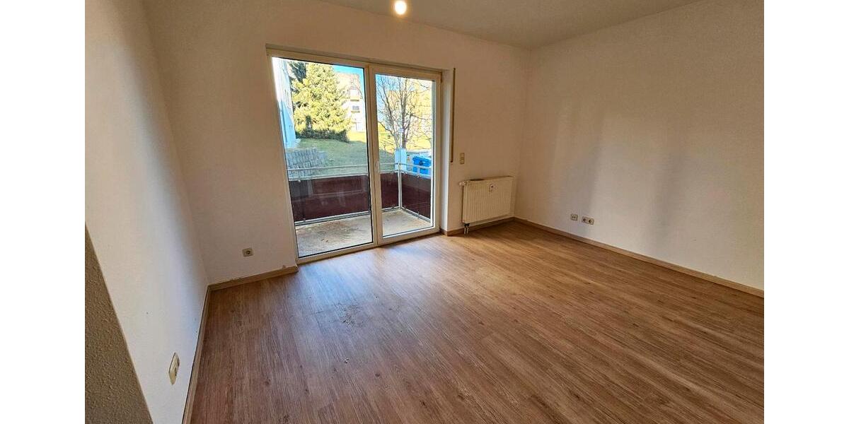 Erdgeschoßwohnung Hartenstein - 1 Zimmer, 32 m&sup2;, 380&euro; | Angebot:24708028